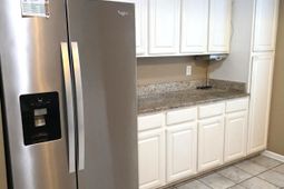 108 N Pembroke Drive photo 4