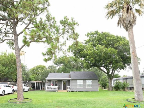 358 N Herbert Street , Bloomington, TX 77951