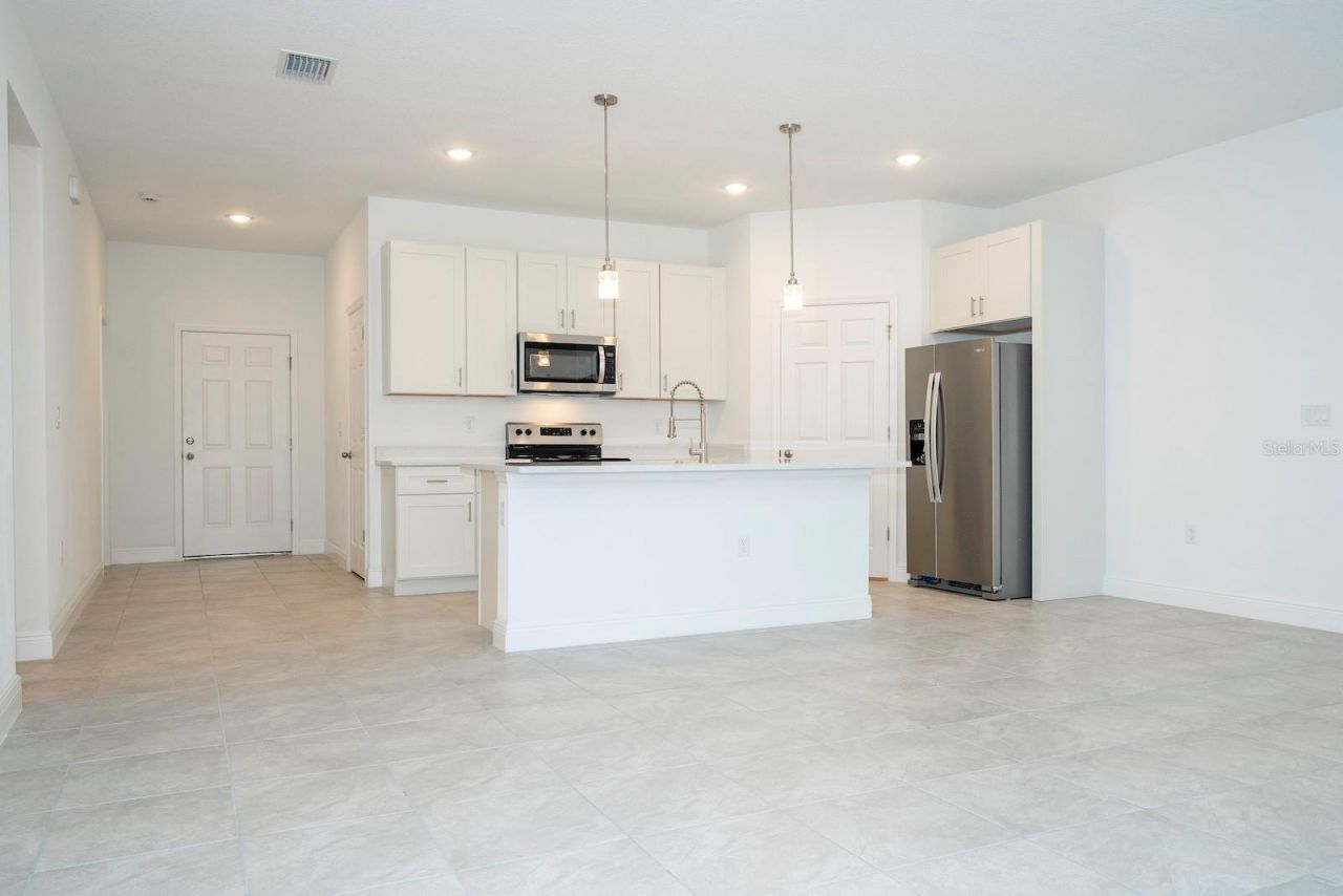 7811 N Darby Drive , Dunnellon, FL 34433 Photo