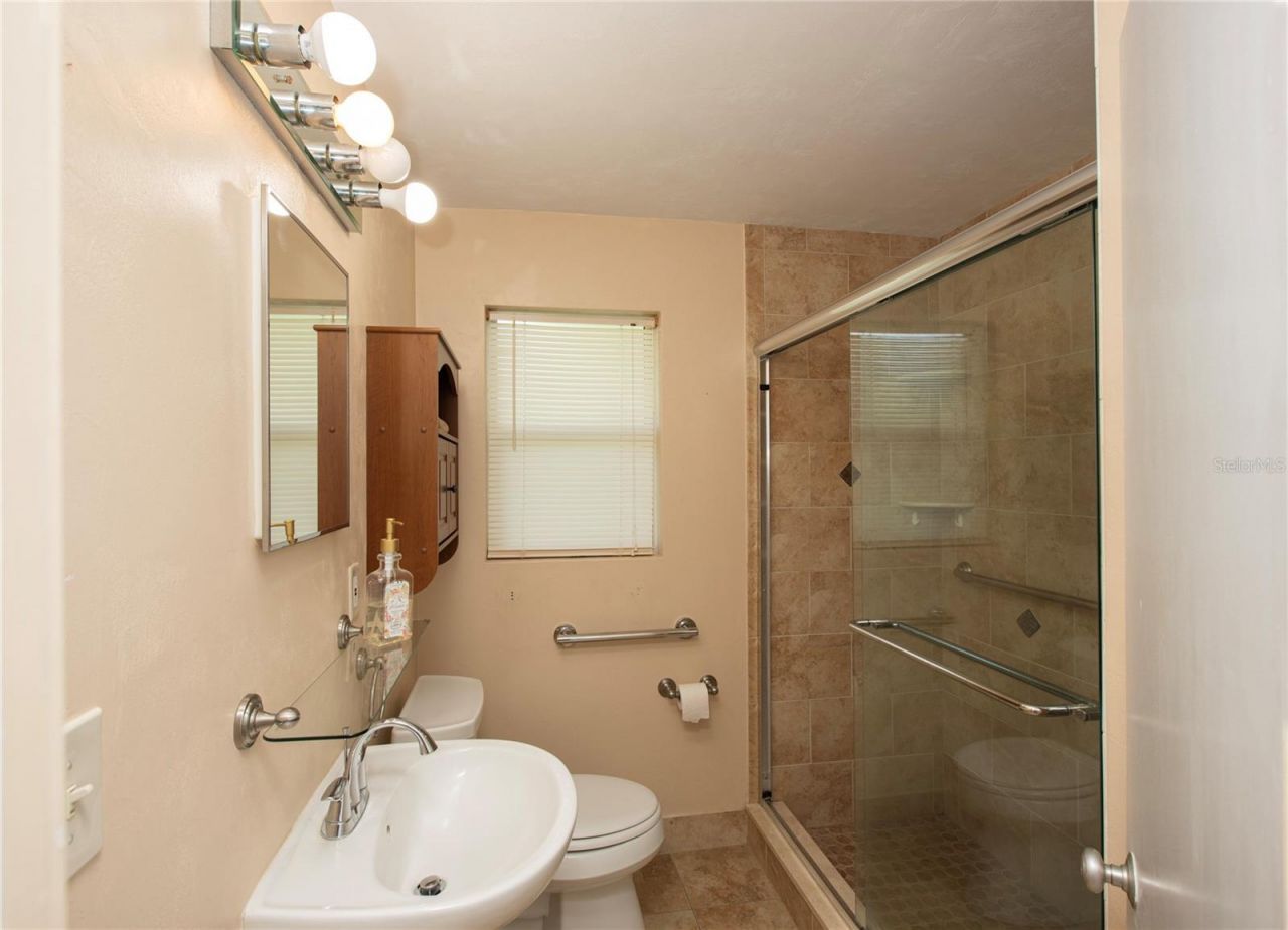 314 Roslyn Avenue, New Smyrna Beach, FL 32168 Photo
