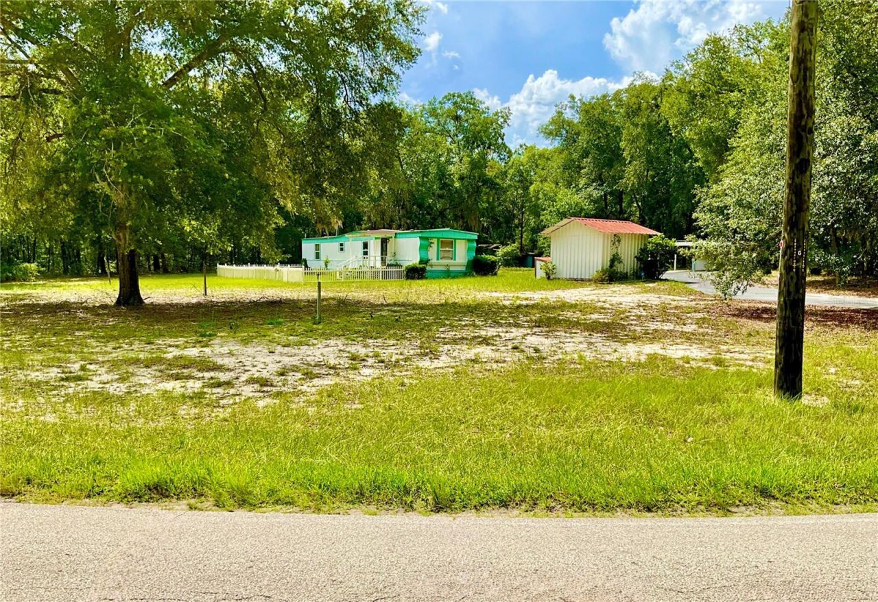 8232 Swan Lake Road , Melrose, FL 32666 Photo