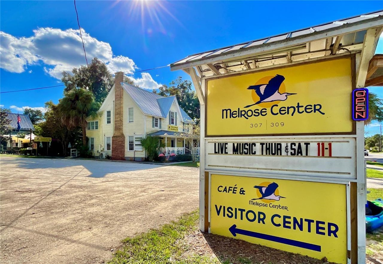 8232 Swan Lake Road , Melrose, FL 32666 Photo