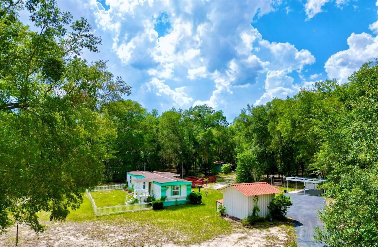 8232 Swan Lake Road , Melrose, FL 32666 Photo