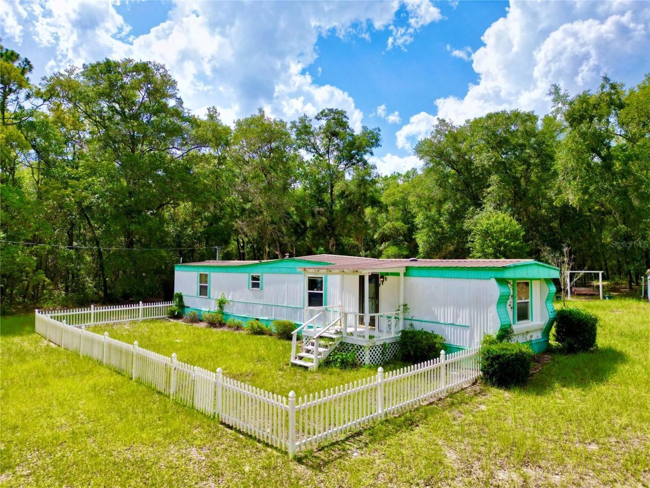 8232 Swan Lake Road , Melrose, FL 32666 Photo