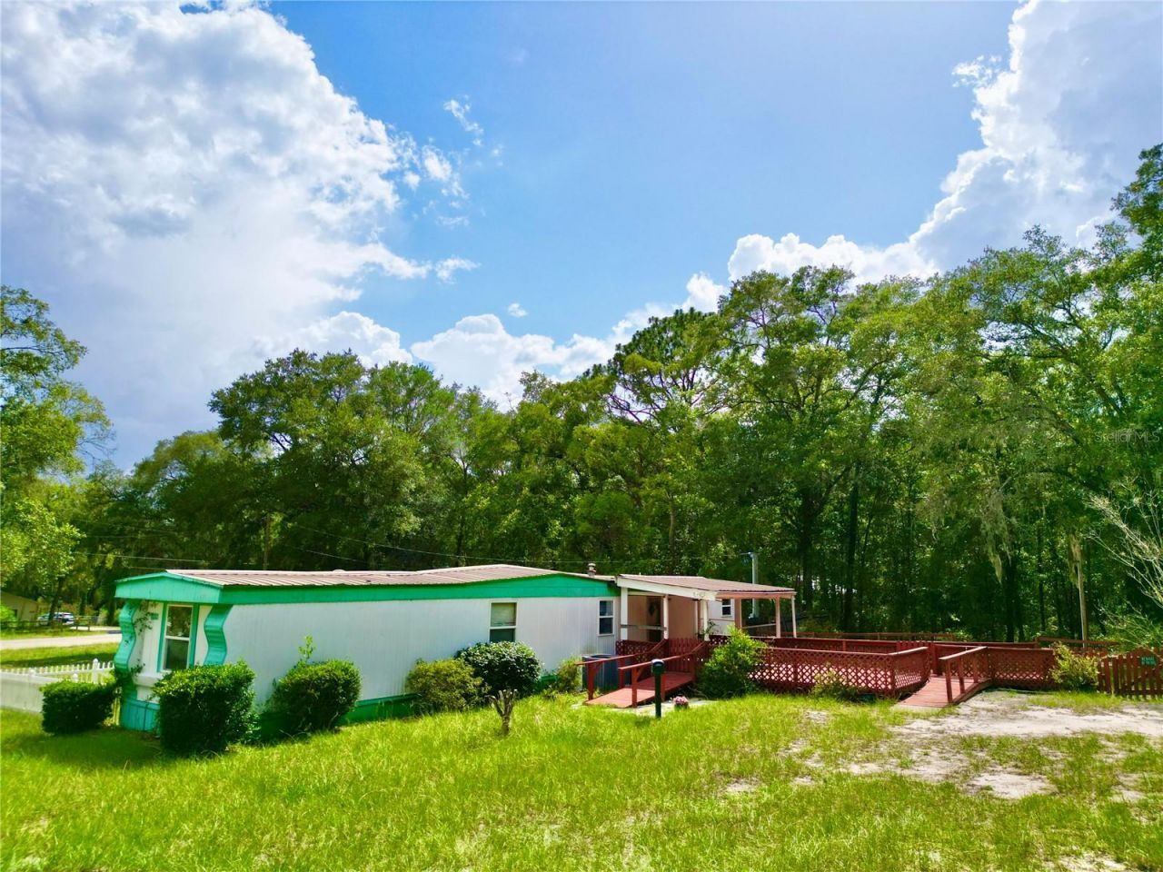 8232 Swan Lake Road , Melrose, FL 32666 Photo