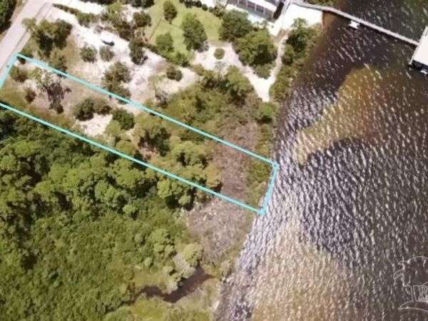14000 River Rd, Pensacola, FL 32507