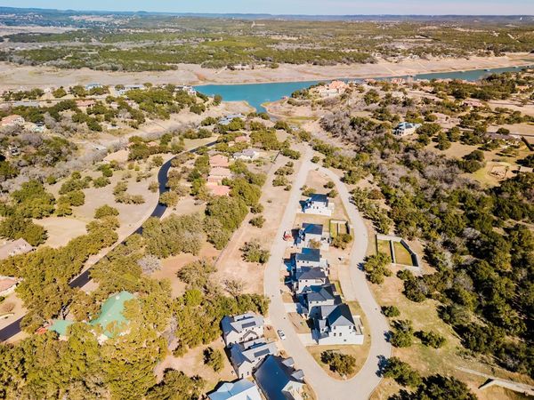 2433 Bruin DR , Unit 53, Spicewood, TX 78669