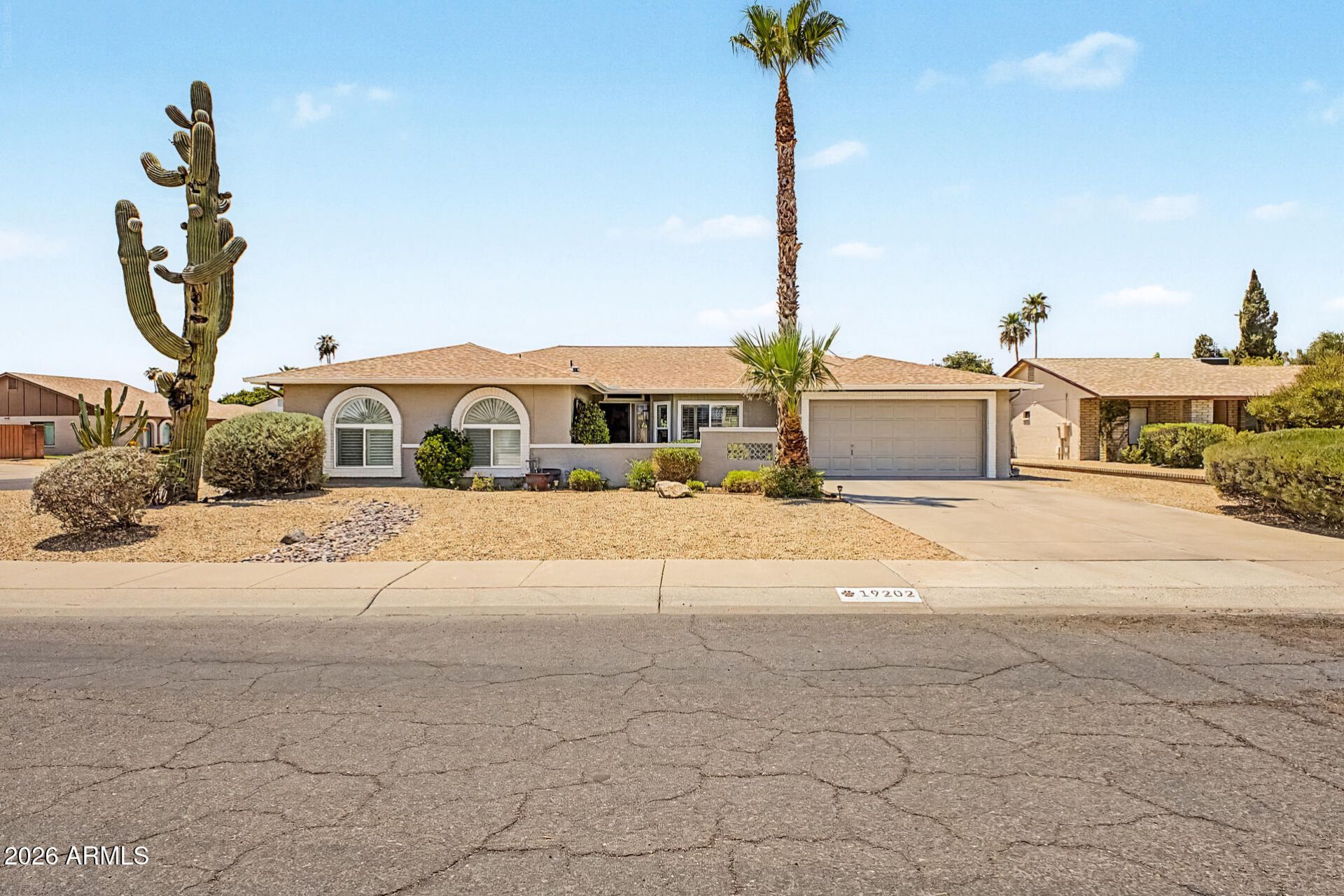 19202 N 31st Lane, Phoenix, AZ 85027 Main Photo