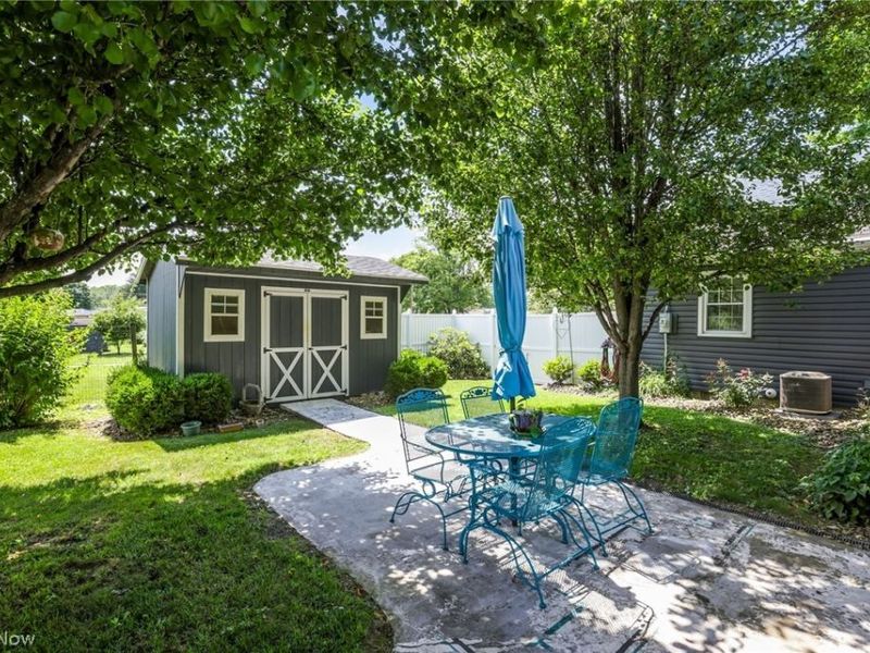 892 Fieldson Drive , Heath, OH 43056 Photo 5
