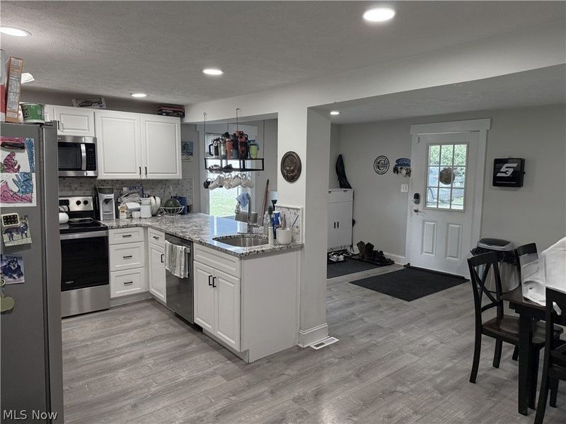 1053 N Carpenter Road, Brunswick, OH 44212 Photo 5
