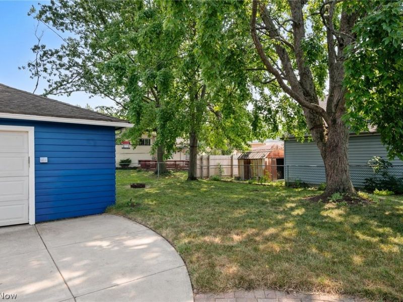 23929 Lebern Drive, North Olmsted, OH 44070 Photo 33