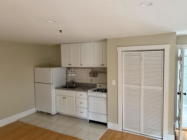 407 Lafayette Road, Unit 5, Hampton, NH 03842