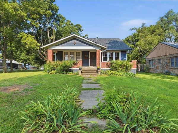1104 S Market Street, Holden, MO 64040