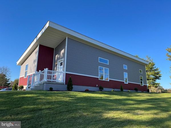 97 FOX CHASE COURT, KEARNEYSVILLE, WV 25430