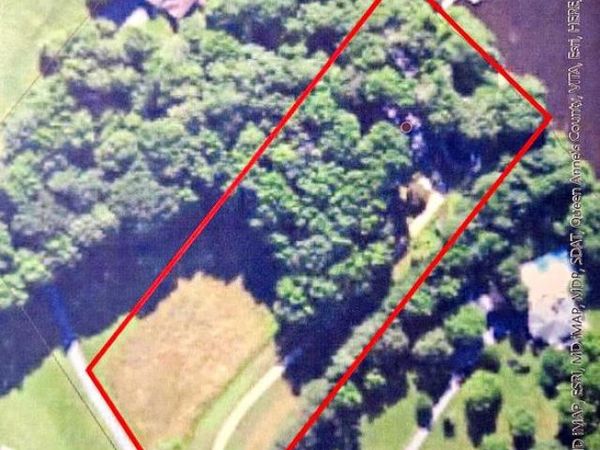 8821 DOROTHY LANE , DENTON, MD 21629