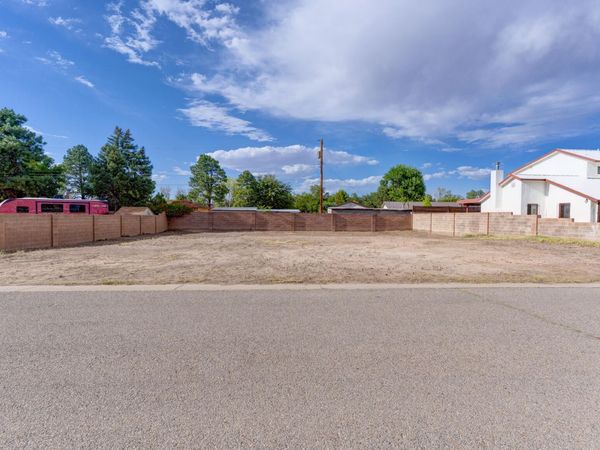803 Los Poblanos Ranch Road NW, Albuquerque, NM 87107