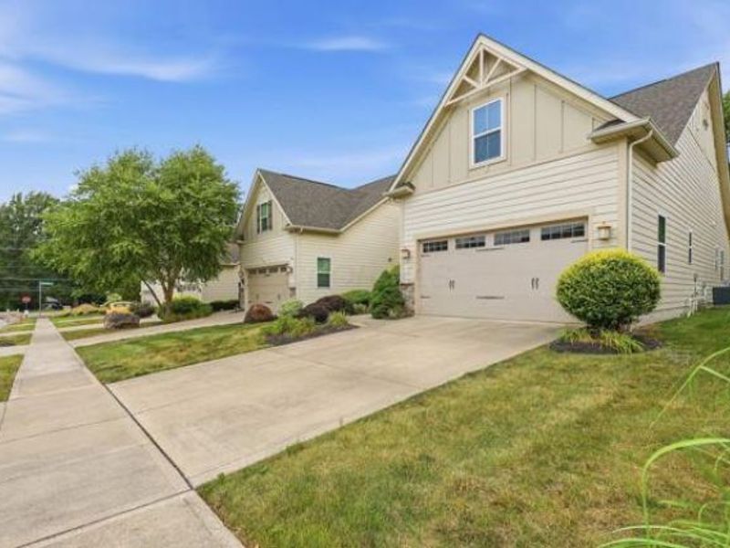 6174 Kinver Edge Way, Columbus, OH 43213 Photo 3
