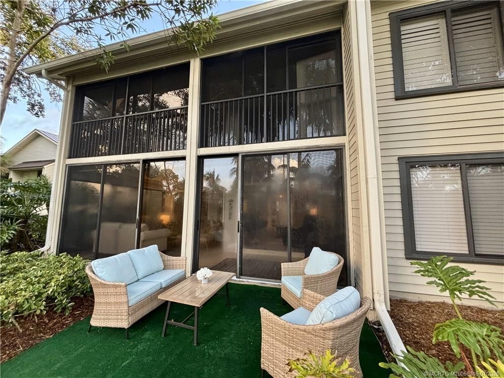 5152 SE Club Way , Unit 104, Stuart, FL 34997 Photo