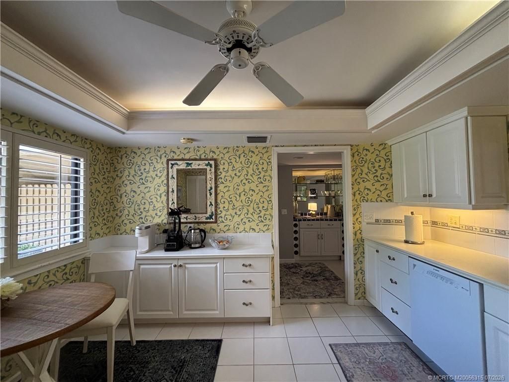 5152 SE Club Way , Unit 104, Stuart, FL 34997 Photo