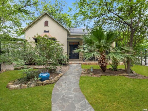 1012 N FLORES ST, San Antonio, TX 78212