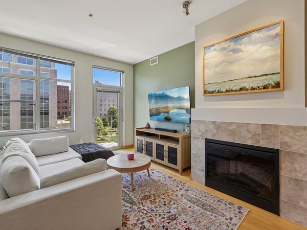 309 W Washington Avenue, Unit 613, Madison, WI 53703