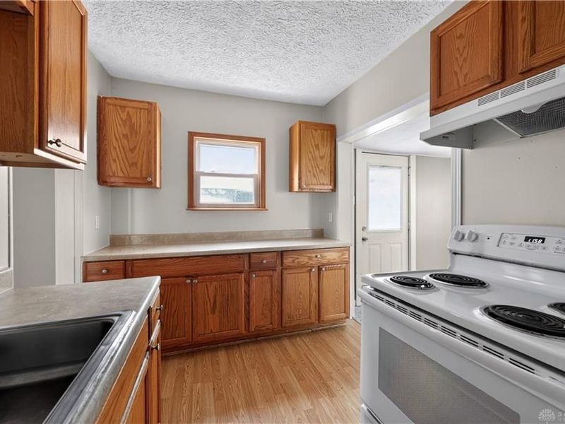 23 N Elm Avenue, Fairborn, OH 45324 Photo 8