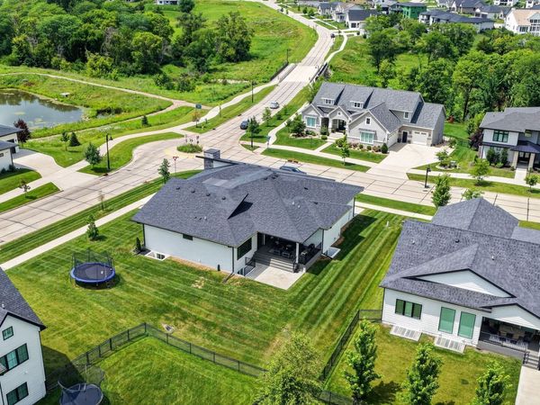 3679 Westgate Parkway, Clive, IA 50325