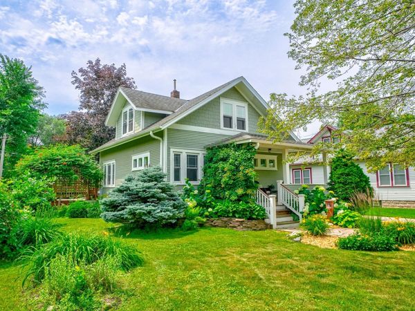 1850 Birch Lake Avenue, White Bear Lake, MN 55110