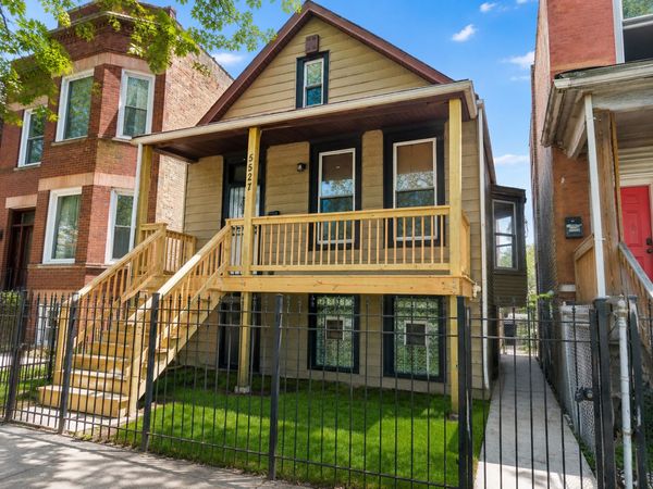 5527 S loomis Boulevard , Chicago, IL 60636