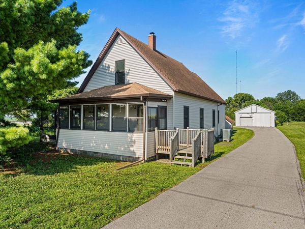 3511 N Rising Road, Champaign, IL 61822