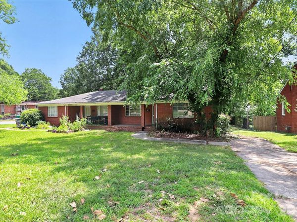 2642 Arnold Drive , Charlotte, NC 28205