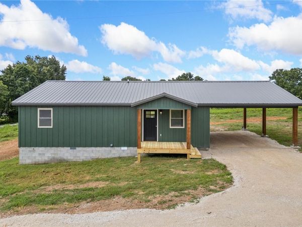 445 Cemetery Road , Alpena, AR 72611