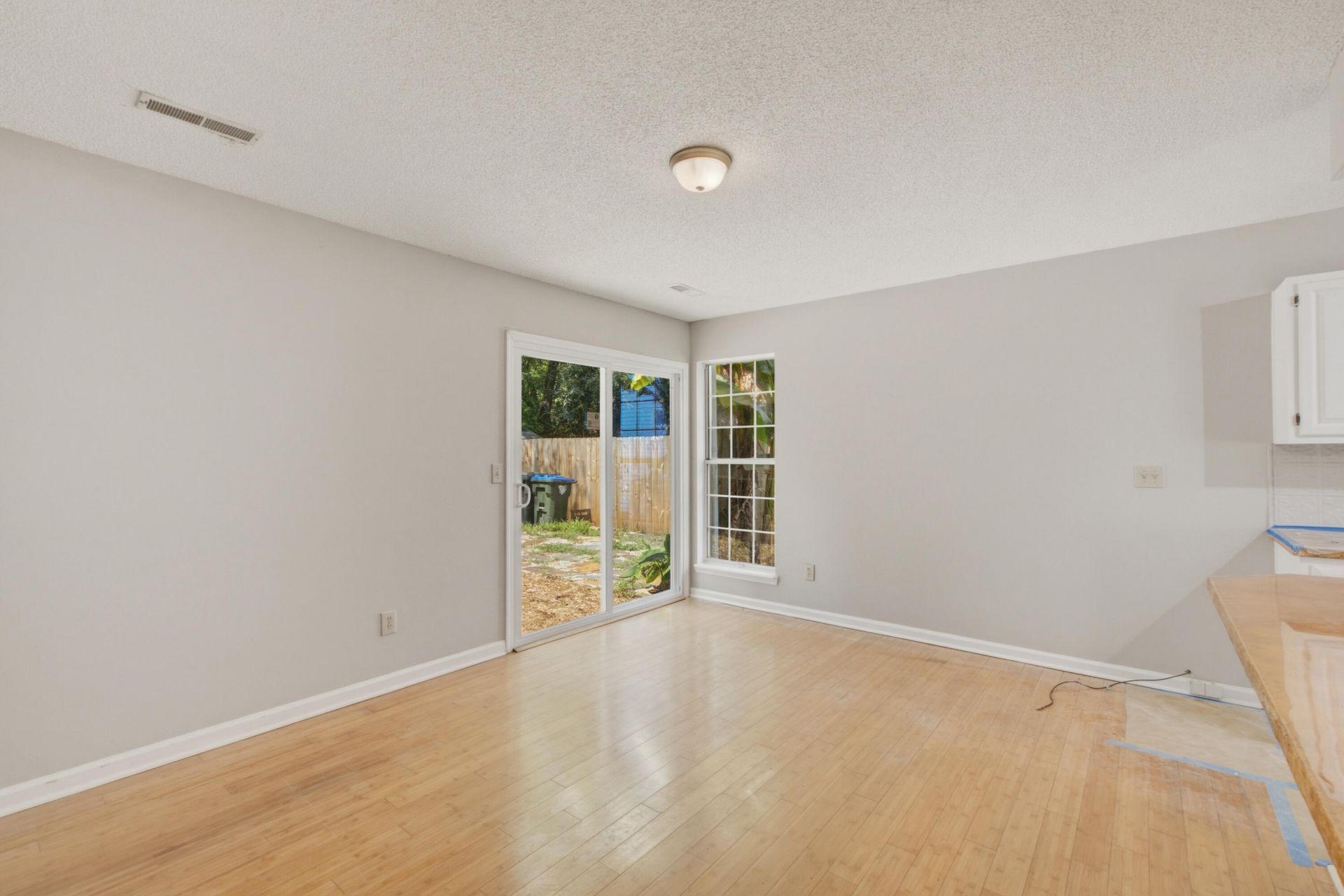 201 Smithfield Avenue Photo 10