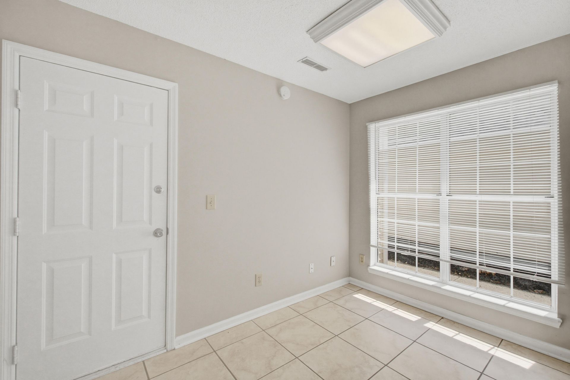 201 Smithfield Avenue Photo 16