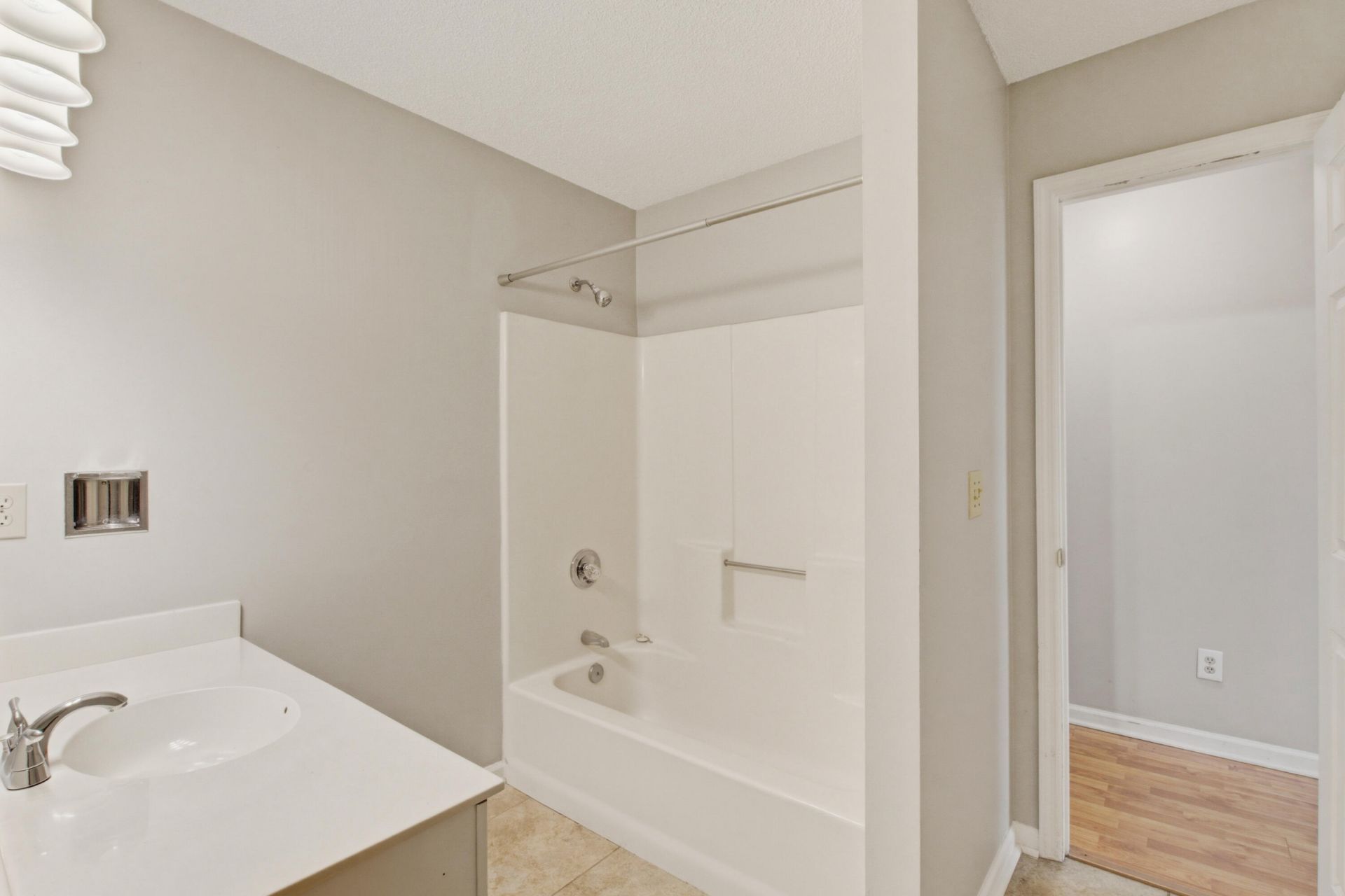 201 Smithfield Avenue Photo 27