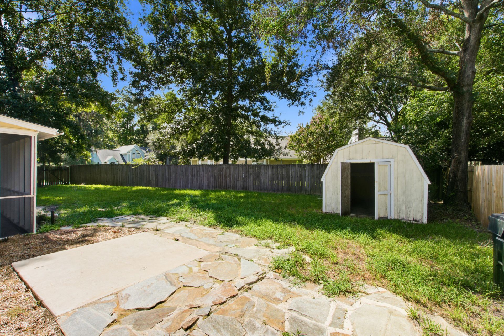201 Smithfield Avenue Photo 37