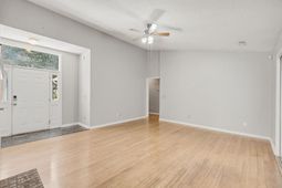 201 Smithfield Avenue photo 4