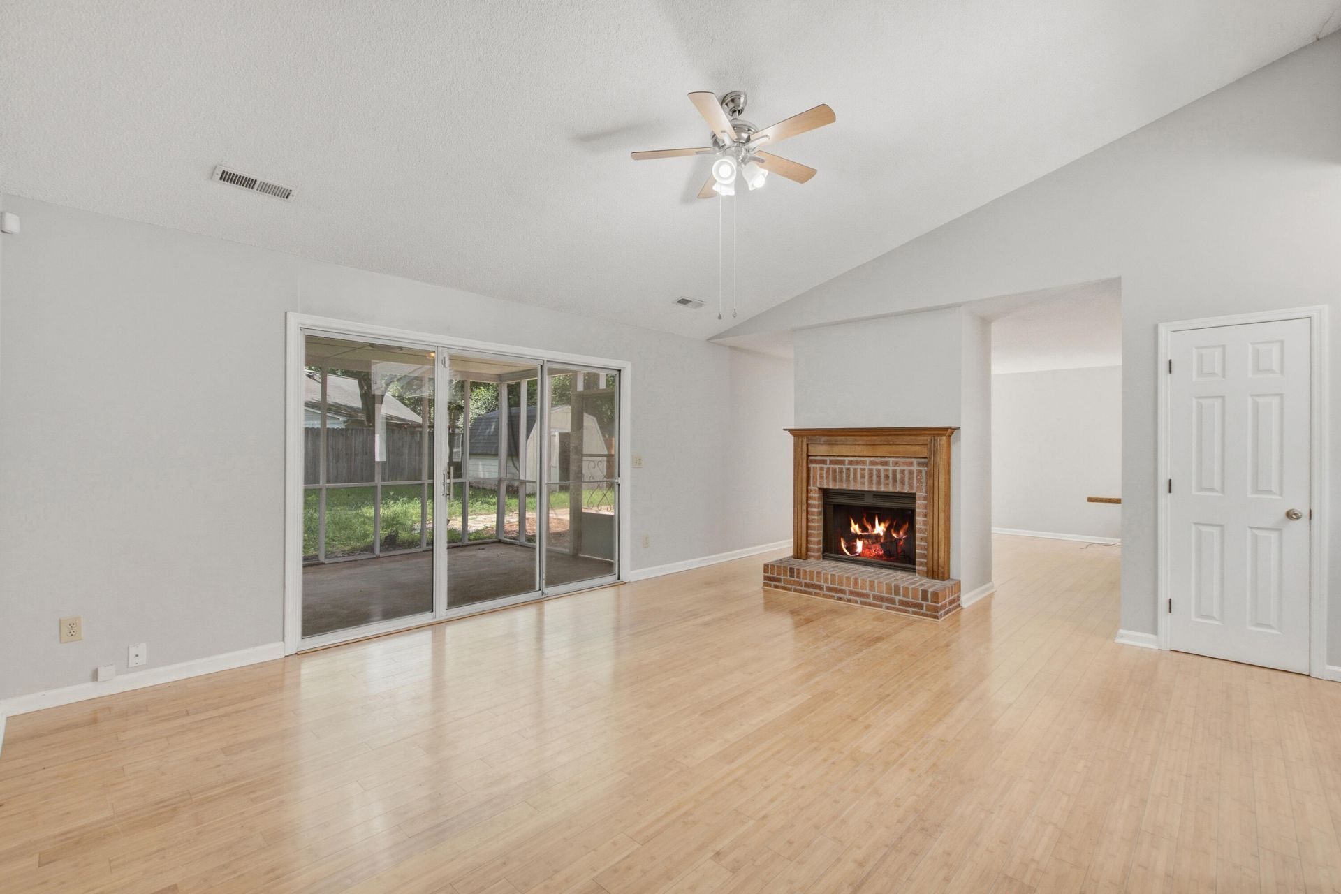 201 Smithfield Avenue Photo 6