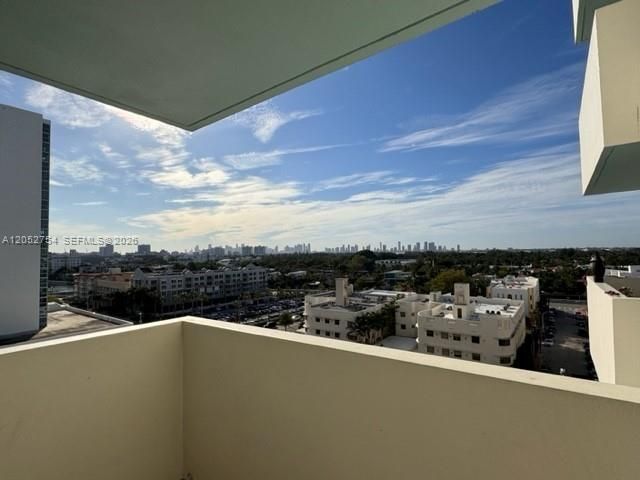 2899 Collins Ave , Unit 724, Miami Beach, FL 33140 Photo