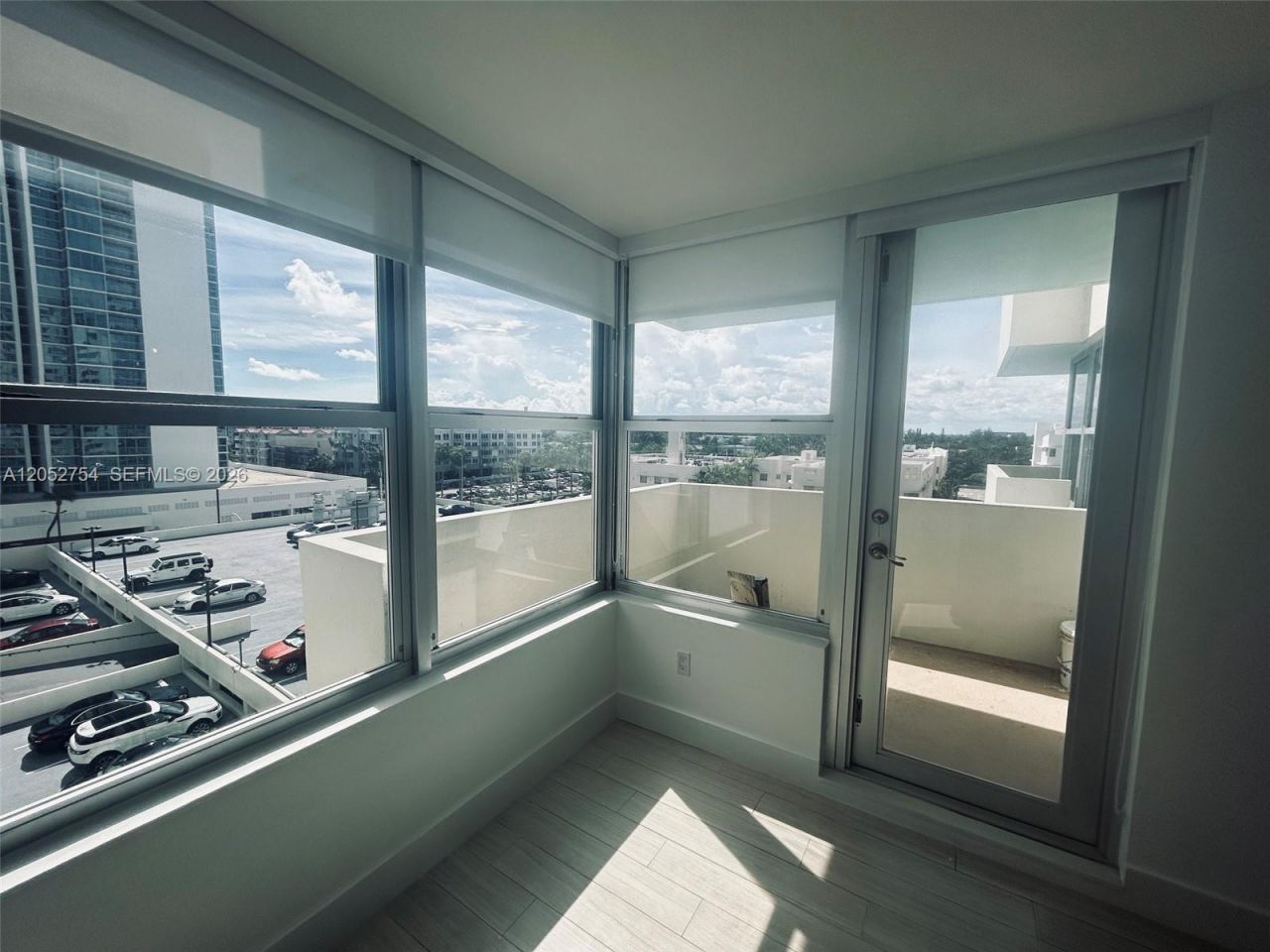 2899 Collins Ave, Unit 724, Miami Beach, FL 33140 Photo