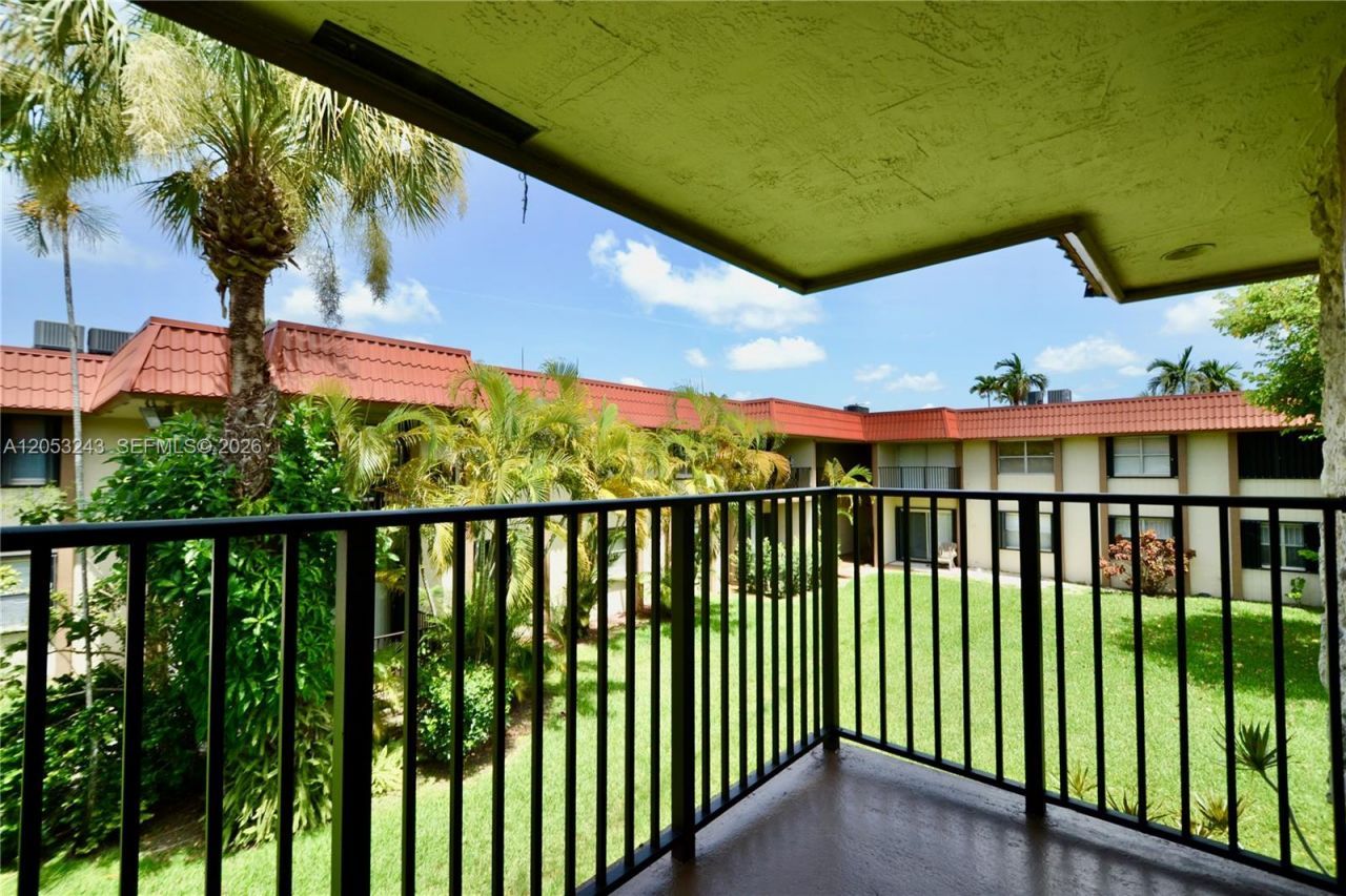 10447 SW 108th Ave , Unit 270, Miami, FL 33176 Photo