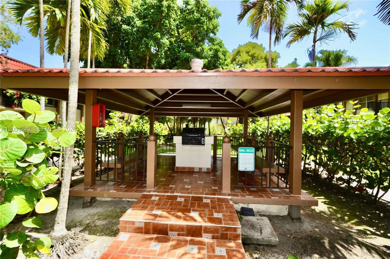 10447 SW 108th Ave , Unit 270, Miami, FL 33176 Photo