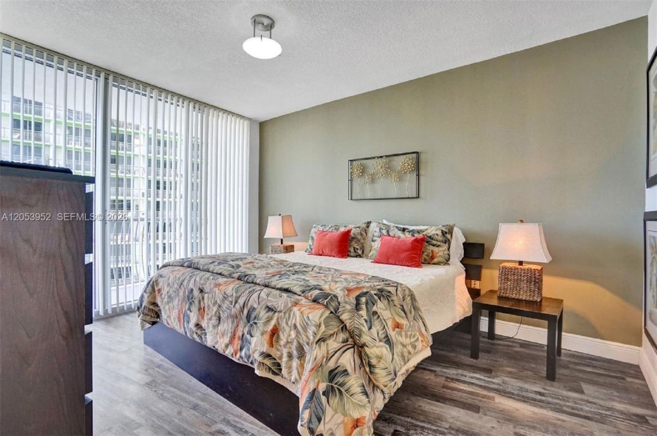 1750 N Bayshore Dr , Unit 2911, Miami, FL 33132 Photo