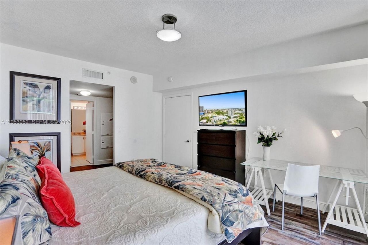 1750 N Bayshore Dr , Unit 2911, Miami, FL 33132 Photo