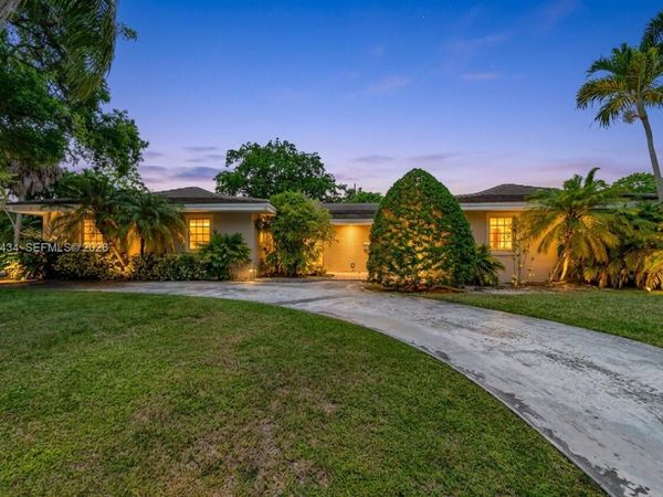 15101 SW 69th Ct, Palmetto Bay, FL 33158