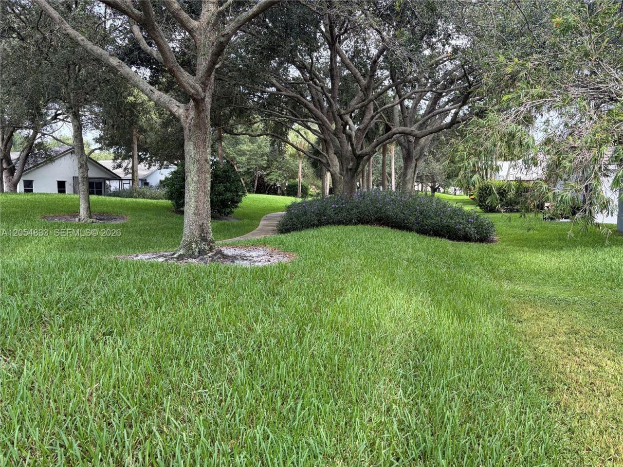 9020 N Lake Park Cir N , Davie, FL 33328 Photo
