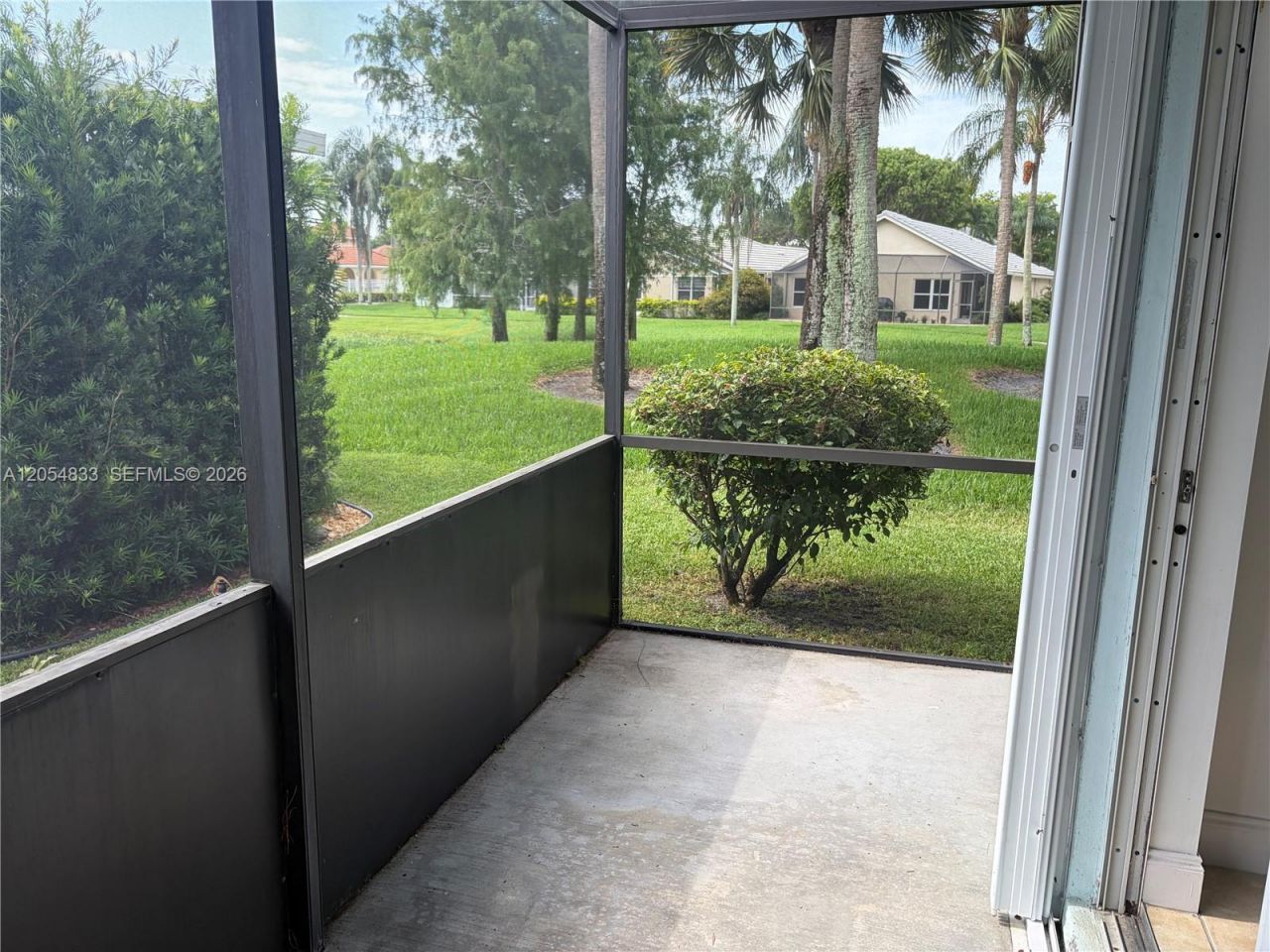 9020 N Lake Park Cir N , Davie, FL 33328 Photo