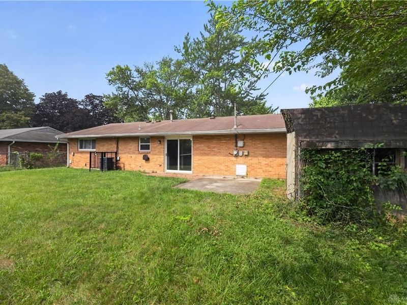 7617 Sebring Drive, Huber Heights, OH 45424 Photo 3