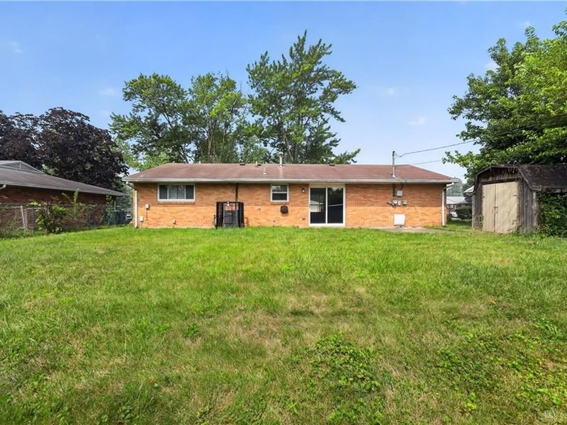 7617 Sebring Drive, Huber Heights, OH 45424 Photo 5