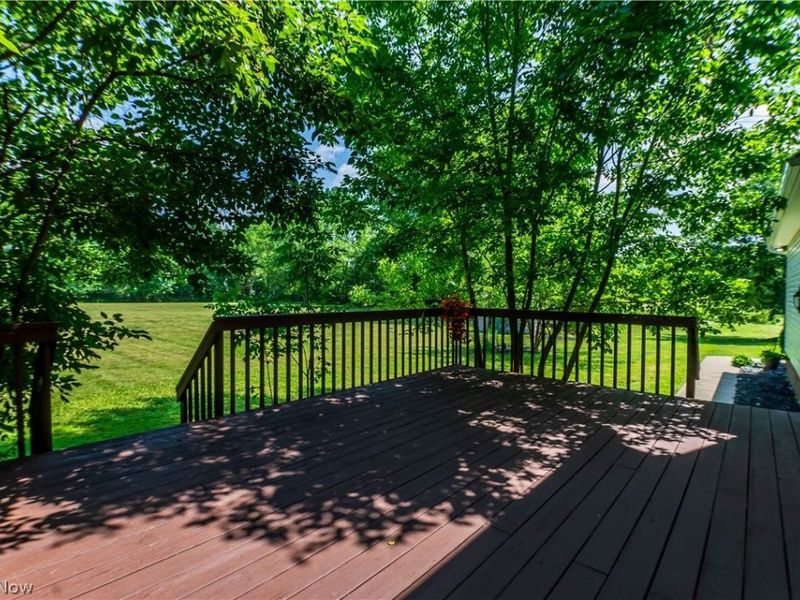 1807 Smith Kramer Street NE, Hartville, OH 44632 Photo 11